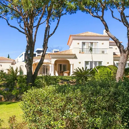 Sleeps 8 With Pool Air Con And Wifi Villa *