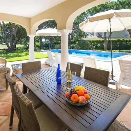 Villa Sleeps 8 With Pool Air Con And Wifi *